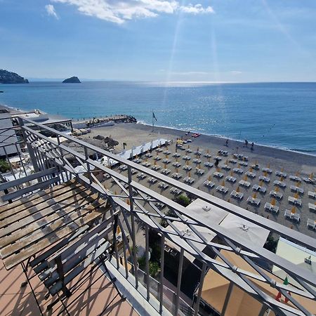 Hotel Miramare Spotorno Exterior foto